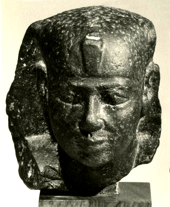 Голова Пиопи II