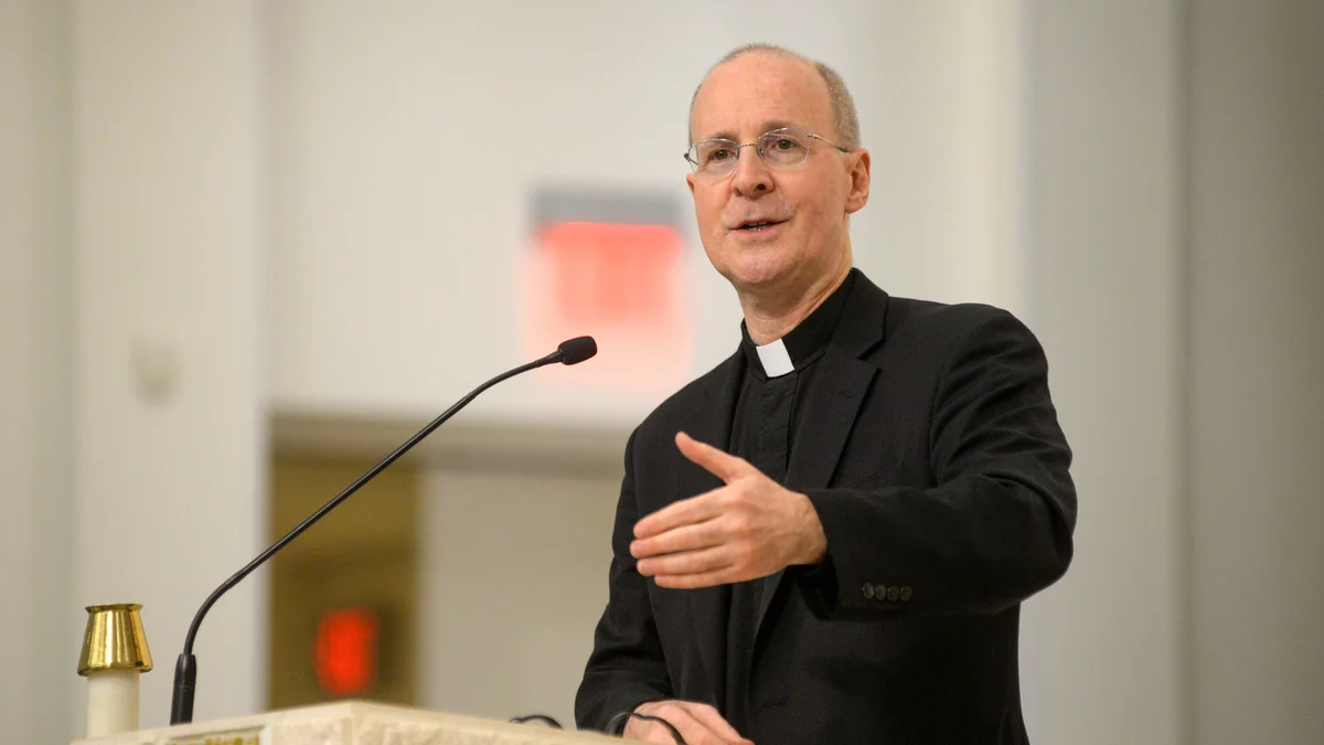 Jesuit priest and Outreach founder Father James Martin. Photo: Mamarbus / Wikimedia Commons (CC0)