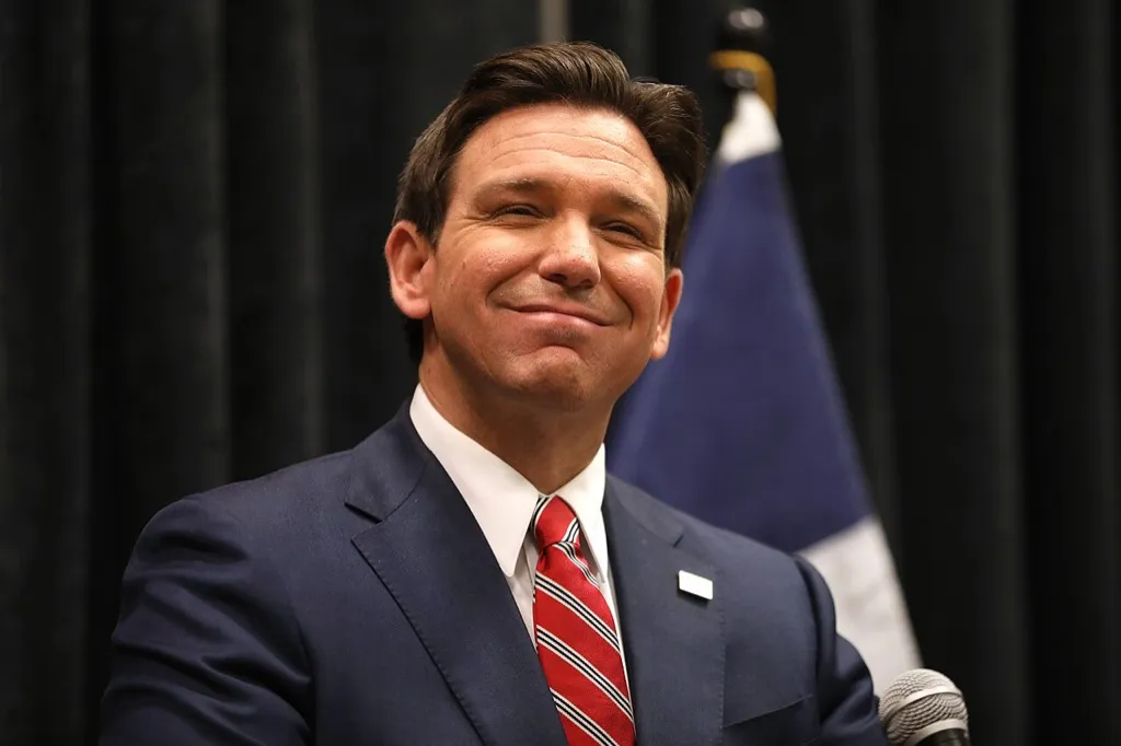 Florida Governor Ron DeSantis speaking at a press conference. Photo: Gage Skidmore / Wikimedia Commons (CC BY-SA 2.0)