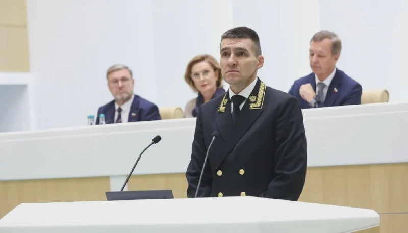 Judge Oleg Nefedov addresses the plenary session of the Federation Council in Moscow. Photo: Press Service of the Federation Council of the Russian Federation